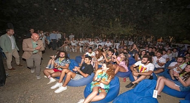 Soyer'den gençlere siyaset vurgusu