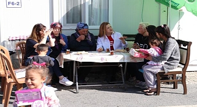 DEÜ Malatya'daki depremzedeleri unutmadı