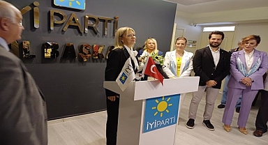 İyi Parti'de Konak için adaylık açıklaması 