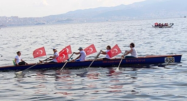 Karşıyaka’da 100. yıl coşkusu Körfez’e taşındı
