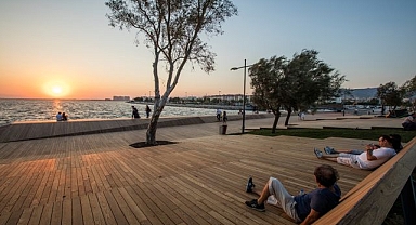 İzmir “2024’te Seyahat Edilmesi Gereken 10 Şehir” listesinde 