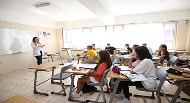 Karşıyaka’da çocuklar KARGEM ile geleceğe hazırlanıyor