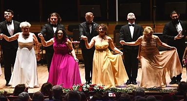 Gençlere taş çıkardılar