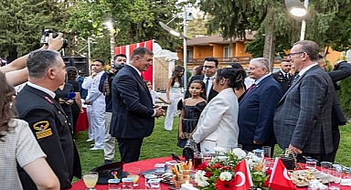 Başkan Tugay 30 Ağustos resepsiyonuna katıldı