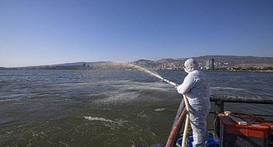 İzmir Körfezi için modifiye kil uygulaması devrede