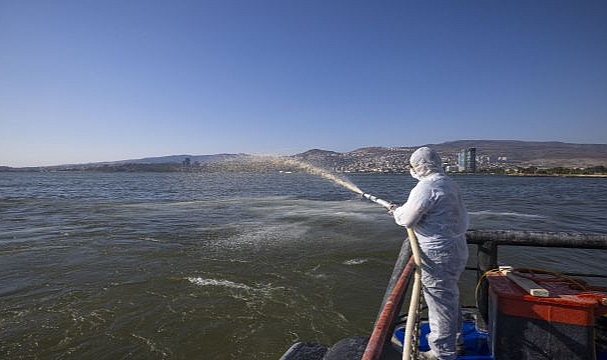 İzmir Körfezi için modifiye kil uygulaması devrede