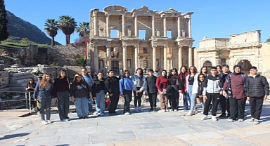 Büyükşehir’den öğrencilere tarih ve müzik molası