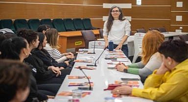Bornova’da “Kadınların İnsan Hakları” için güçlü adım