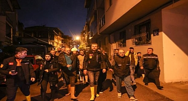 Başkan Duman'dan sokak sokak kriz yönetimi