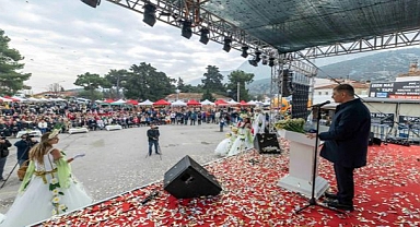 Başkan Tugay: Üreticinin emeğini korumaya devam edeceğiz