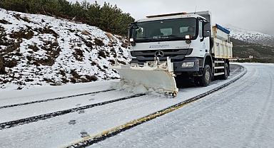 İzmir’in 6 ilçesinde karla mücadele