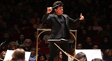 İzmir Oda Orkestrası dünyaca ünlü sanatçılarla sahne aldı