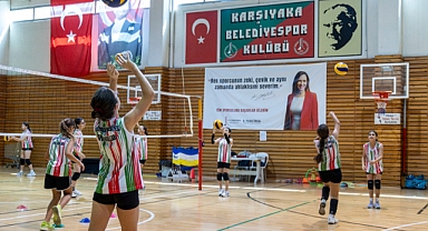 Karşıyaka Belediyesi’nden voleybol turnuvası