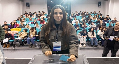 Konak’ın Çocuk Meclisi’nde seçim heyecanı