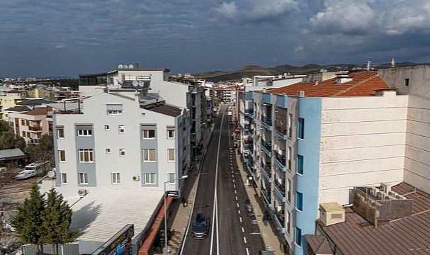 Seferihisar Şehit General Temel Cingöz Caddesi yenilendi