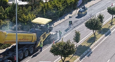 Çeşme’nin yolları yaza hazırlanıyor