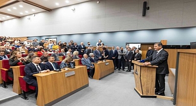 “İzmir’i birlikte büyüten büyük bir aileyiz”