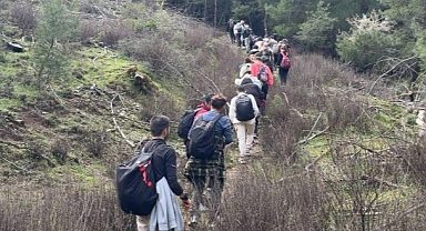 Efes Mimas Yolu’nda bahar yürüyüşü 