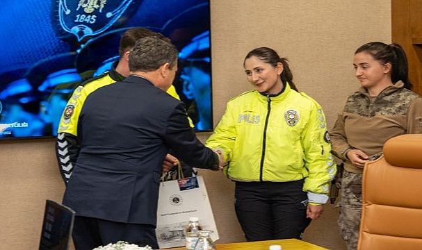 İzmir Cumhuriyet Başsavcısı Yeldan’dan Polis Teşkilatı’nın 181. Yılına Anlamlı Kutlama