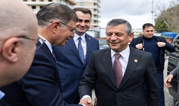İzmir’de CHP ve Roman yurttaşlar aynı masada