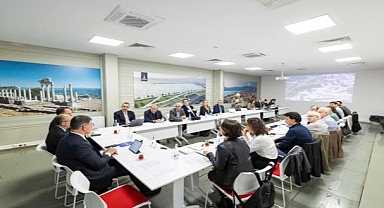 İzmir’in 8 Bin 500 yıllık hazinesi masaya yatırıldı