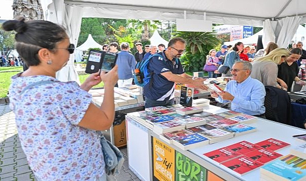 Kültürpark’ta büyük buluşma: İZKİTAP başlıyor