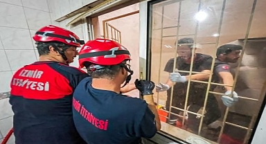 Apartman boşluğuna düşen vatandaş, itfaiye ekipleri tarafından kurtarıldı