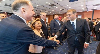 Başkan Tugay Sağlıklı Kentler Forumu’nda konuştu: