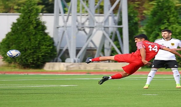 Bergamalı Milli Futbolcu Semih Ayriç Dünya Şampiyonu oldu!