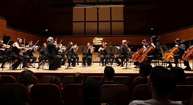 İzmir Oda Orkestrası’ndan unutulmaz gece