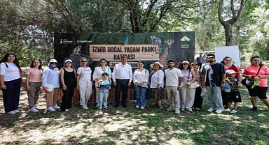 Başkan Tugay sözünü tuttu, çocukların yüzü güldü 