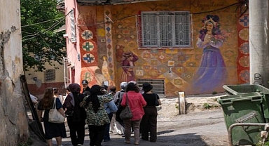 Tarık Dursun K.’nin izinde İzmir turu