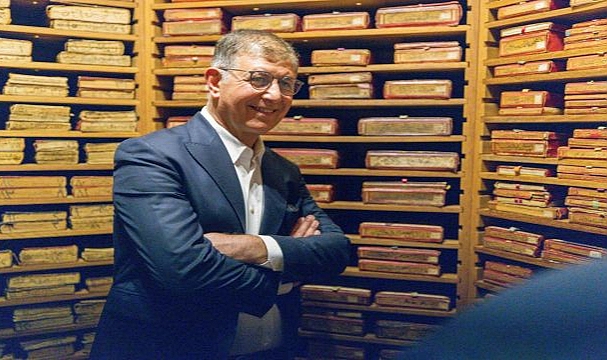 Başkan Tugay Tire’de vatandaşlar, üreticiler ve esnafla buluştu