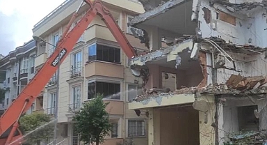 İzmir’de 8 kamu binası için yıkım ihalesi: Valilik süreci başlattı