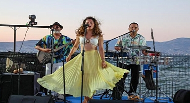 İzmir Marina’da ritim, deniz ve müzik bir arada