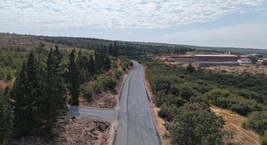 Kınık’ta 5 mahalleyi birbirine bağlayan yollar yenilendi