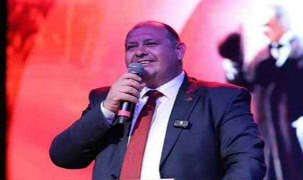 Menderes’te belediye operasyonu: Başkan Çiçek’in de aralarında olduğu 13 kişi gözaltında