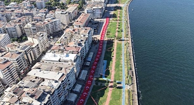 9 Eylül ruhu İzmir sokaklarında
