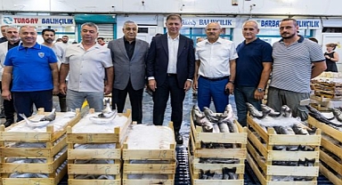 Başkan Tugay: Ekmeğini denizden çıkaranlara bereketli bir sezon diliyorum
