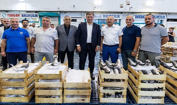 Başkan Tugay: Ekmeğini denizden çıkaranlara bereketli bir sezon diliyorum