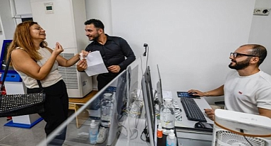 İzmir’de iletişimin önündeki engeller birlikte aşılıyor
