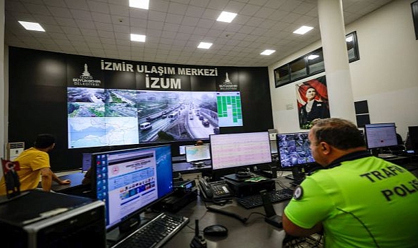 Okul trafiği İZUM’un yakın takibinde