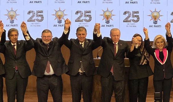 Dün olduğu gibi bugün de İzmir’in sorunlarına çözüm üretmek için çalışıyoruz''