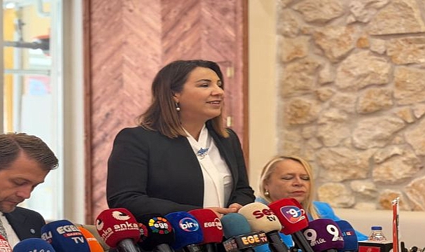 İYİ Partili Özel’den ekonomi eleştirisi: “Türkiye’de kafeterya ekonomisi var”