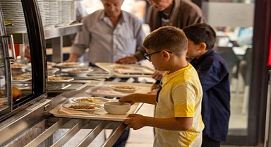 İzmir’in sosyal belediyecilik modeli Türkiye’ye örnek oldu