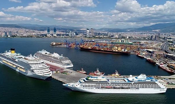 İzmir turizminde iki yönlü kriz: Turist azalıyor, yatırım beklentisi büyüyor