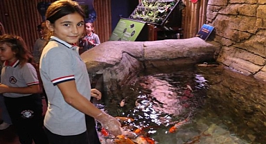 İzmirli çocuklar su altı dünyasını keşfetti
