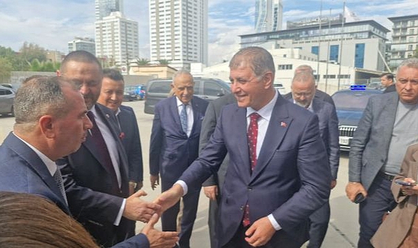 Tugay’dan AK Parti İzmir teşkilatına ilk ziyaret: 30 ilçe başkanıyla görüşecek